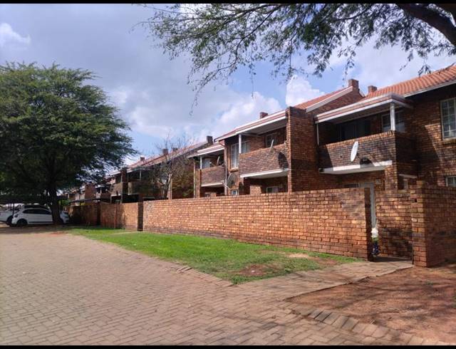 2 BEDROOM APARTMENT FOR SALE IN CLARINA